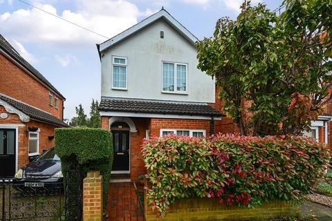 3 bedroom detached house for sale, Windsor Road, Farnborough, GU14