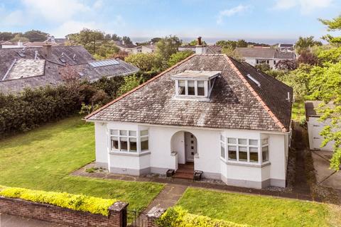 4 bedroom detached house to rent, Broadgait, Gullane, East Lothian, EH31