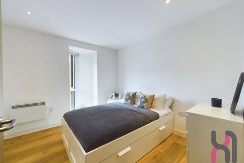 2 bedroom flat to rent, Eastbank Tower, 277 Great Ancoats Street, M4