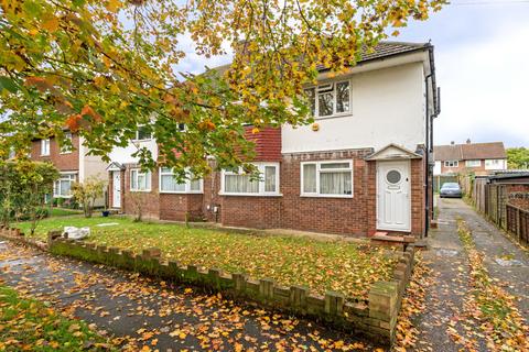 2 bedroom maisonette for sale, Cedar Avenue, Ruislip, Middlesex