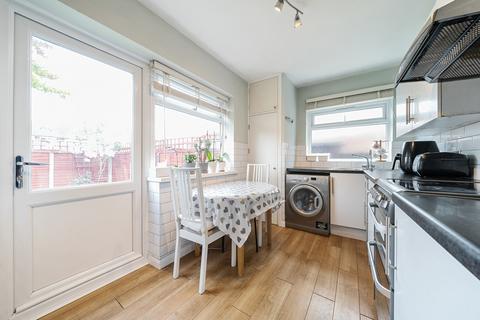 8 Cedar Avenue, Ruislip, HA4 6UH