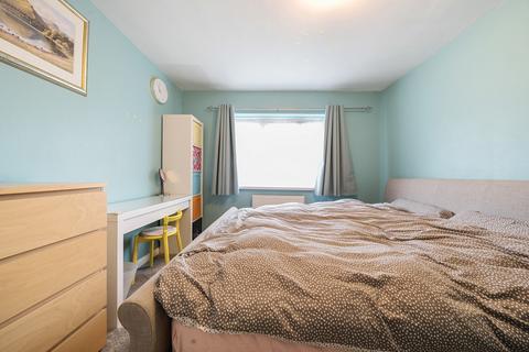 8 Cedar Avenue, Ruislip, HA4 6UH