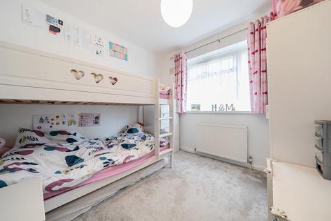 8 Cedar Avenue, Ruislip, HA4 6UH