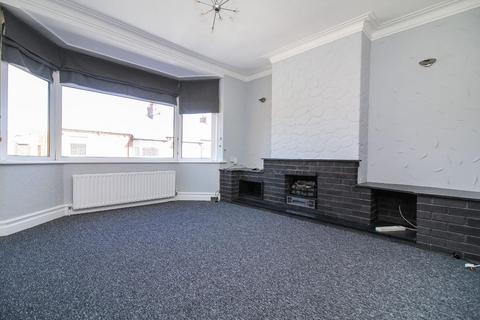 3 bedroom flat for sale, Salisbury Avenue, North Shields