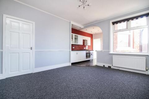 3 bedroom flat for sale, Salisbury Avenue, North Shields