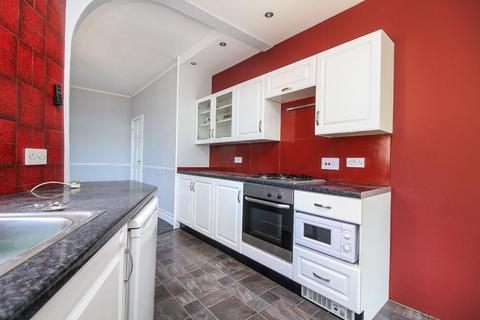 3 bedroom flat for sale, Salisbury Avenue, North Shields