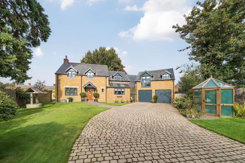 4 bedroom detached house for sale, Spring Lane, Wymondham