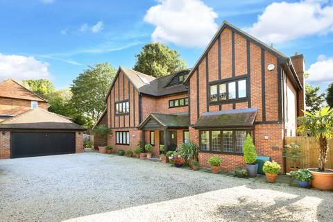 5 bedroom detached house for sale, Lime Walk, Pinkneys Green, Berkshire, SL6