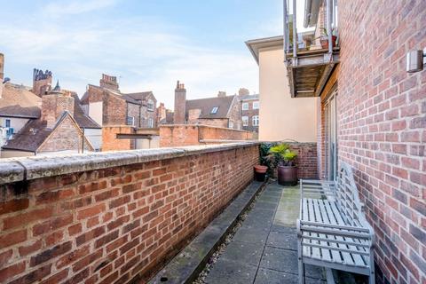 2 bedroom apartment for sale, Stonegate Court, York
