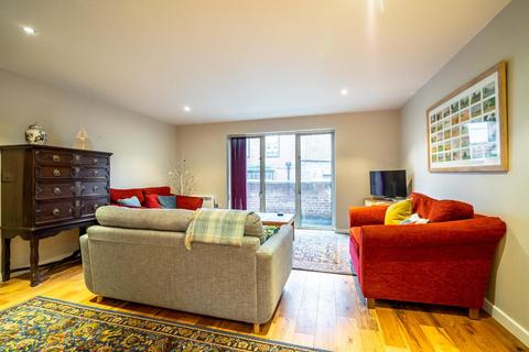 2 bedroom apartment for sale, Stonegate Court, York