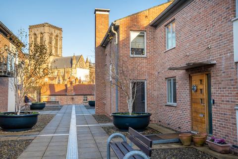 Stonegate Court, York