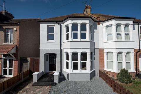 3 bedroom semi-detached house for sale, Hamstel Road, Southend-On-Sea