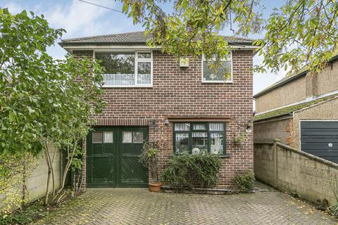 3 bedroom detached house for sale, Dorset Road, Ashford, Surrey, TW15