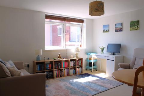 1 bedroom flat for sale, Kerr Place, Aylesbury HP21
