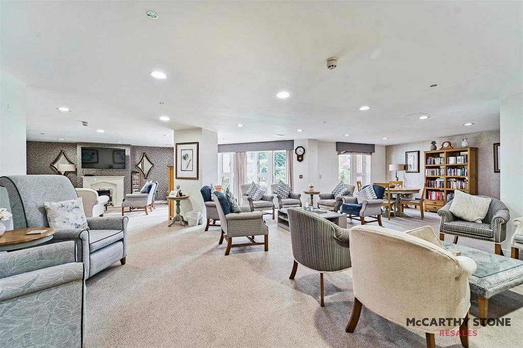 Mmk06121 hdr.jpg