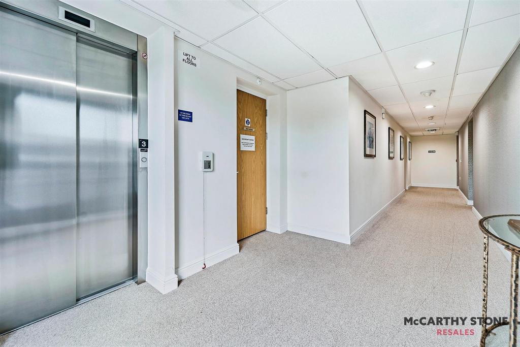 Mmk06115 hdr.jpg