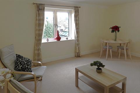2 bedroom apartment for sale, Algar Court, Penn Road, Wolverhampton