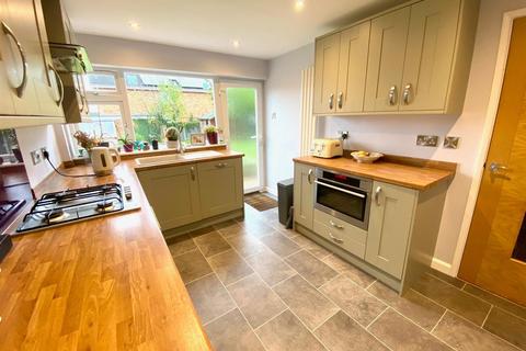 4 bedroom detached house for sale, Portland Crescent, Shrewsbury