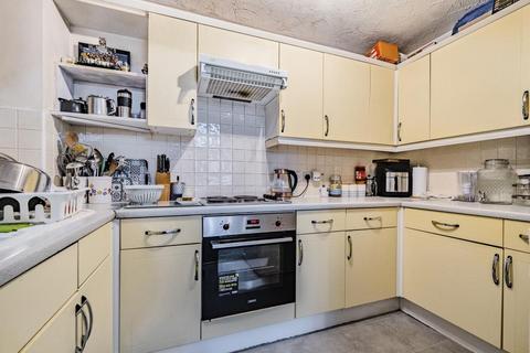 2 bedroom flat for sale, Central Reading,  Berkshire,  RG1