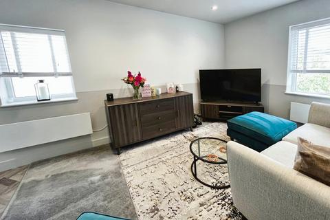 Flat 2, 19b Beaver Road, Manchester, M20 6SR