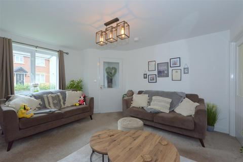 3 bedroom semi-detached house for sale, Holland Drive, Weir Hill, Shrewsbury