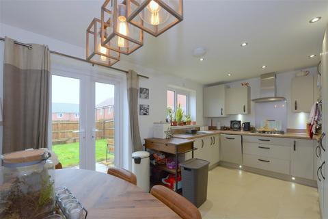 3 bedroom semi-detached house for sale, Holland Drive, Weir Hill, Shrewsbury