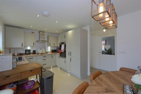 3 bedroom semi-detached house for sale, Holland Drive, Weir Hill, Shrewsbury