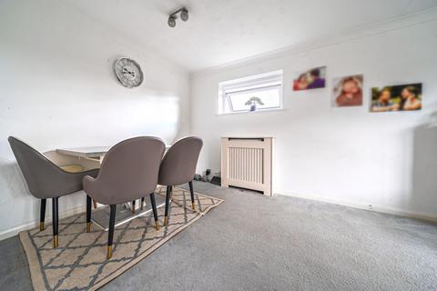 2 bedroom apartment for sale, Oakfields, Alexandra Avenue, Camberley, Surrey, GU15