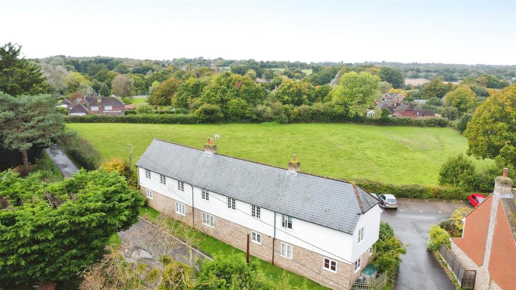 Royal Oak Close, Beckley 3 bed terraced house for sale £375,000