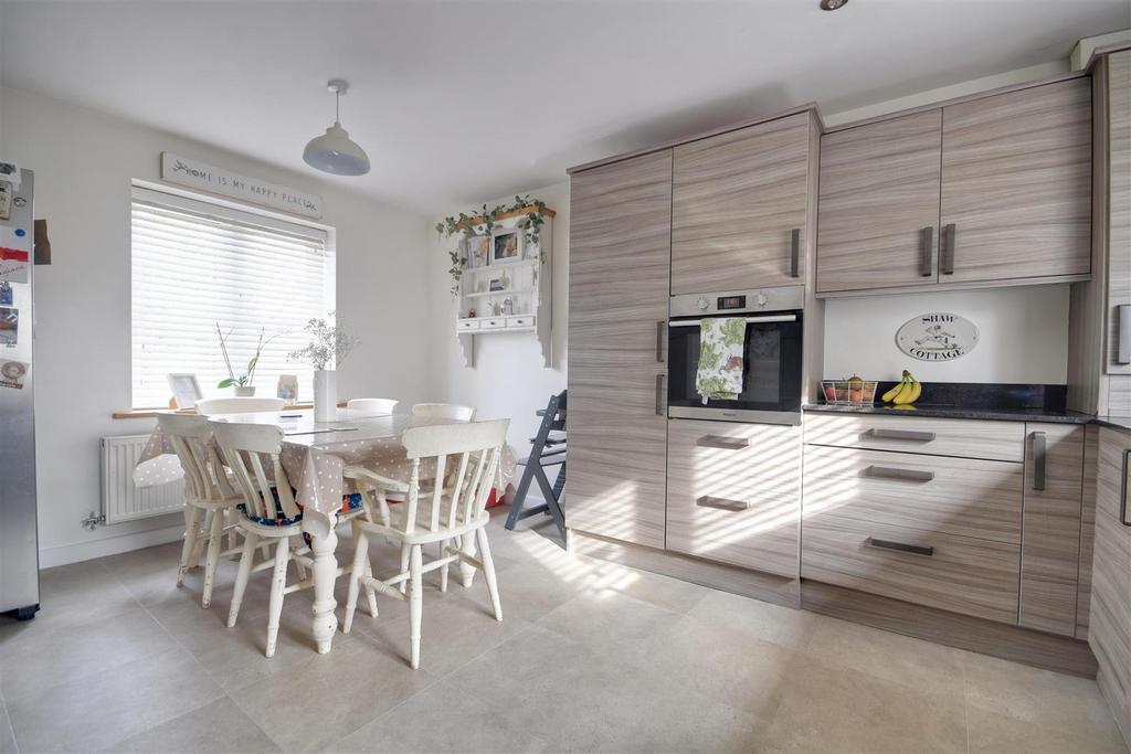 Kitchen / breakfast room