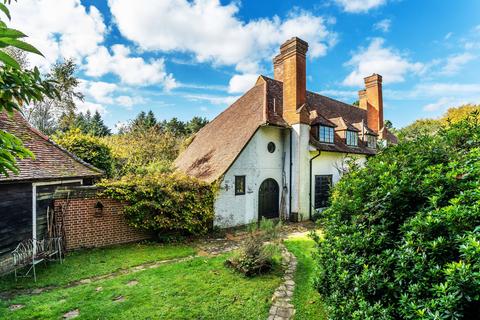 4 bedroom semi-detached house for sale, Beatrice Webb Drive, Holmbury St Mary, Dorking, Surrey, RH5