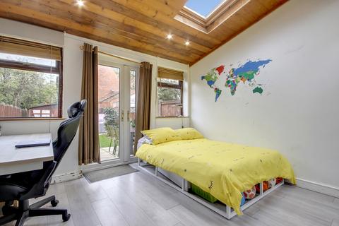 23 Remington Road, London, E6 5SW