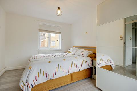 23 Remington Road, London, E6 5SW