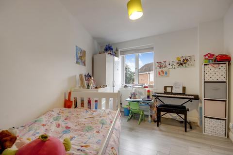 23 Remington Road, London, E6 5SW