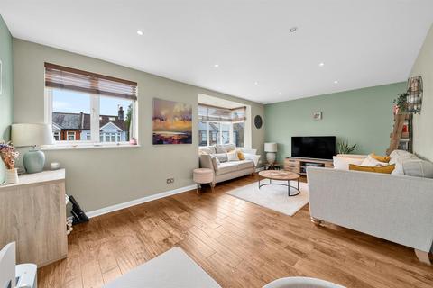 3 bedroom maisonette for sale, Southlands Road, Bromley