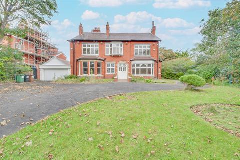 9 bedroom detached house for sale, Oxford Road, Southport PR8