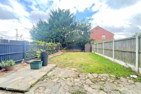 17 Chestnut Way, Tiptree, Colchester, CO5 0NX