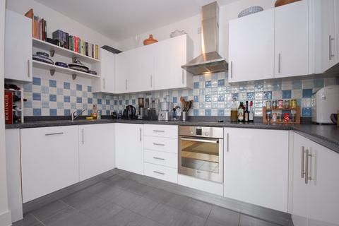 1 bedroom penthouse to rent, Lait House, 1 Albemarle Road, BECKENHAM, BR3