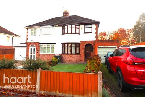 3 bedroom semi-detached house to rent, Green Lane