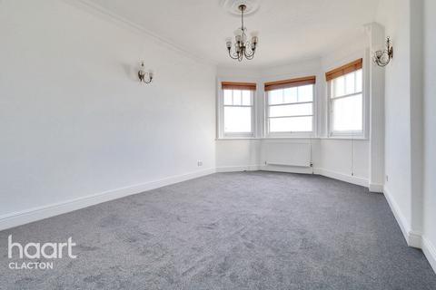 2 bedroom apartment for sale, Marine Parade East, Clacton-On-Sea