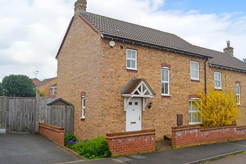 14 Baines Close, Silverstone, Towcester, NN12 8DG