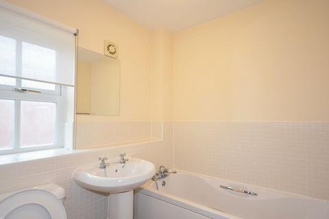 14 Baines Close, Silverstone, Towcester, NN12 8DG