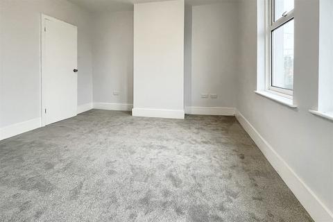 2 bedroom flat for sale, Southampton