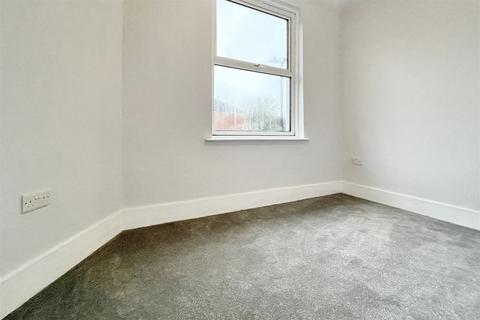 2 bedroom flat for sale, Southampton