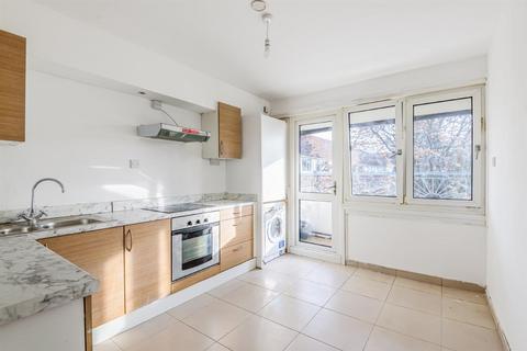 3 bedroom flat for sale, Rainsborough Avenue, Clement House Rainsborough Avenue, SE8