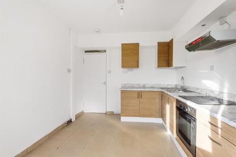 Flat 32, Clement House Rainsborough Avenue, London, SE8 5RY
