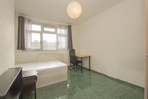 2 bedroom flat to rent, Arden Estate, N1