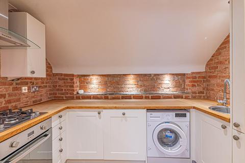 2 bedroom maisonette for sale, The Courtyards, London Road, Aston Clinton