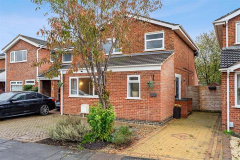 3 bedroom detached house for sale, Camberton Road, Linslade, Bedfordshire