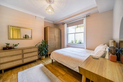 1 bedroom apartment for sale, Camden Hill Road, London